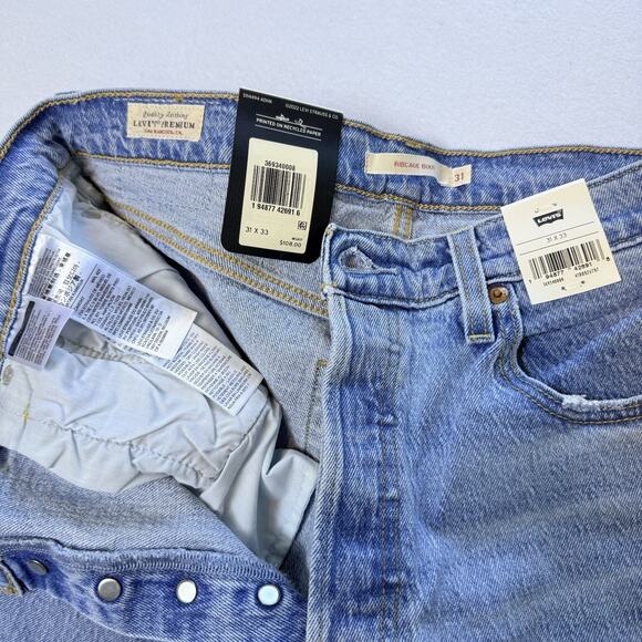 Levi's Premium Women's 31x33 Medium Wash Blue Denim Ribcage Boot High Rise Jeans - Picture 6 of 9